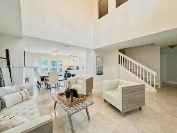 10620 SW 67th St, Unincorporated Dade County, Florida 33173, image 1
