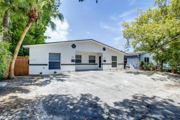 Mandarin Isle, 951 SW 16th Pl, Fort Lauderdale, Florida 33315, image 1