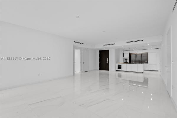 300 Biscayne Blvd Way #1103, Miami, Florida 33131, image 2