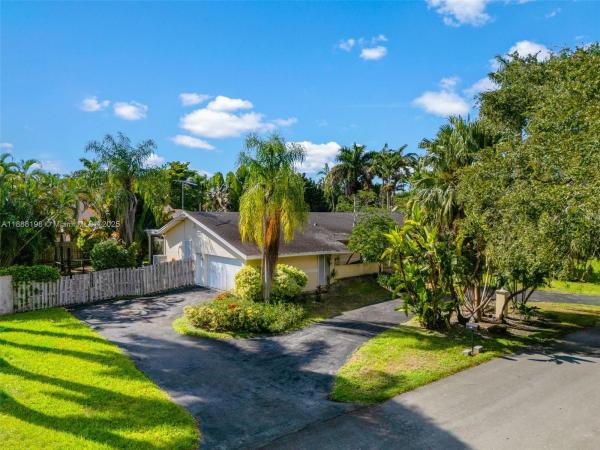 Old Cutler Shores, 17900 SW 83rd Ave, Palmetto Bay, Florida 33157, image 1