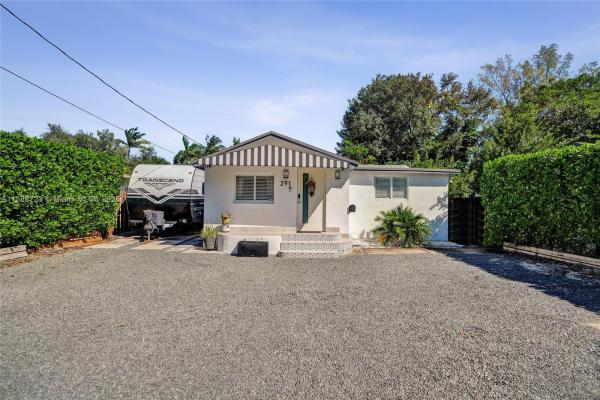 291 NW 95th St, Unincorporated Dade County, Florida 33150, image 1