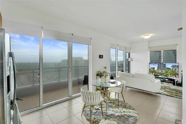 Infinity At Brickell, 60 SW 13th St #1721, Miami, Florida 33130, image 2