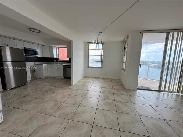 1351 NE Miami Gardens Dr #906E, Unincorporated Dade County, Florida 33179, image 1