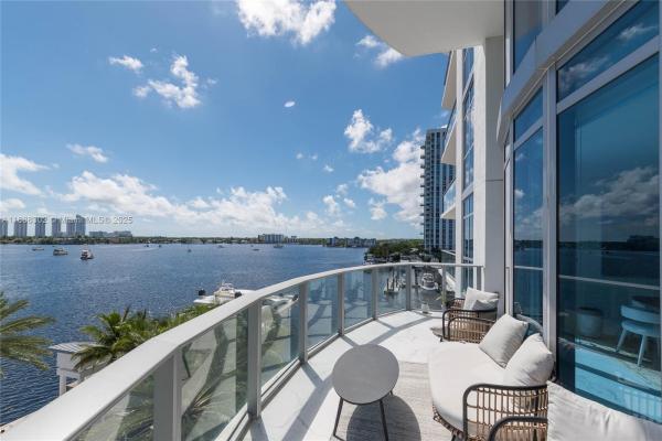 North Tower At Marina Palms, 17301 Biscayne Blvd #411, North Miami Beach, Florida 33160, image 1