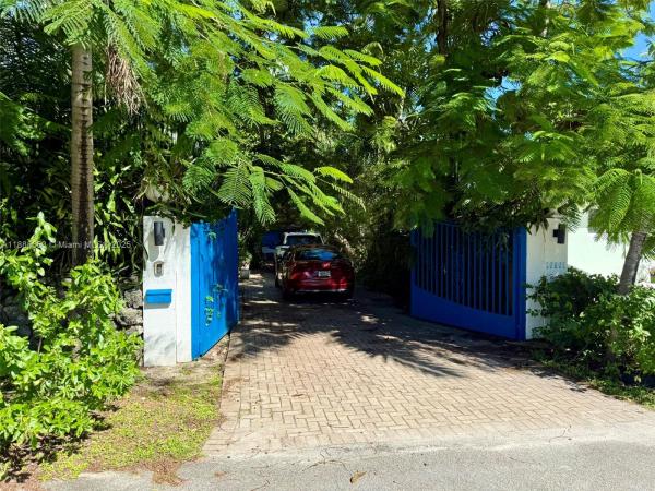 10901 NE 3rd Ave, Unincorporated Dade County, Florida 33161, image 3