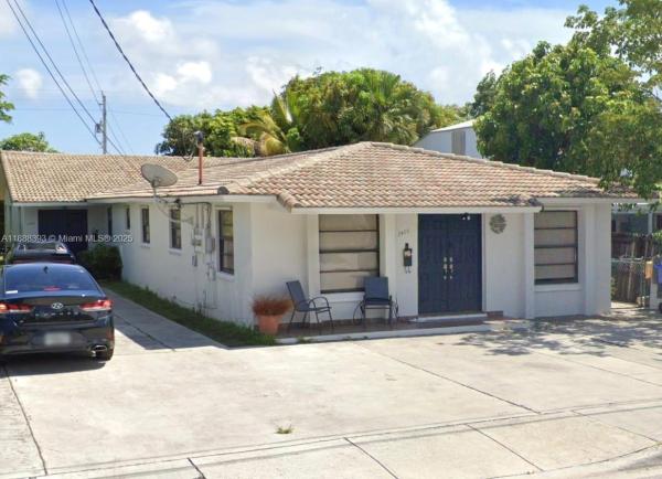 Grapeland, 2460 SW 16th St, Miami, Florida 33145, image 1