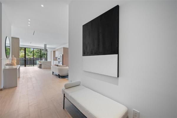 Brentwood, 270 NE 46th St, Miami, Florida 33137, image 1