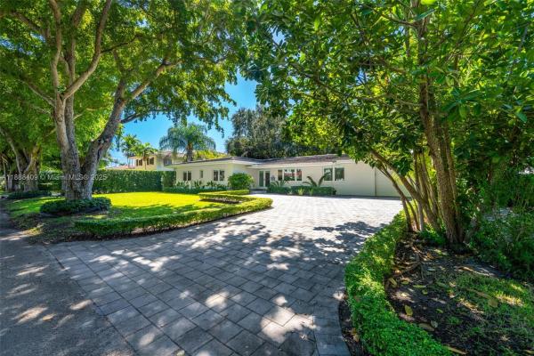 Sans Souci, 90 S Prospect Dr, Coral Gables, Florida 33133, image 1