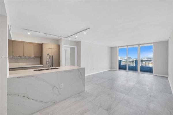 Yacht Club At Portofino, 90 Alton Rd #1103, Miami Beach, Florida 33139, image 1