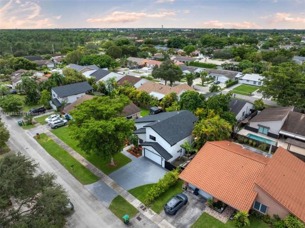 Shores Calusa, 11006 SW 138th Pl, The Hammocks, Florida 33186, image 2