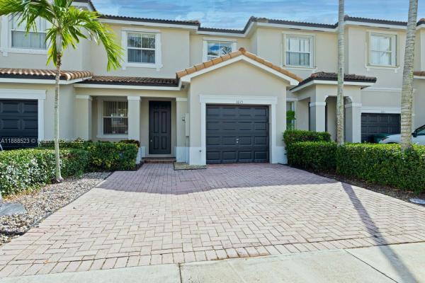 1015 NE 41st Pl, Homestead, Florida 33033, image 1