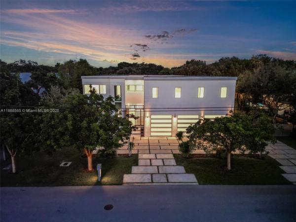 North Pinecrest, 9101 SW 69th Ct, Pinecrest, Florida 33156, image 1