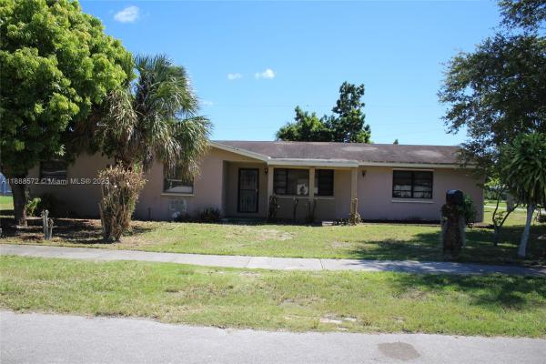 15121 SW 105th Ct, Unincorporated Dade County, Florida 33176, image 1