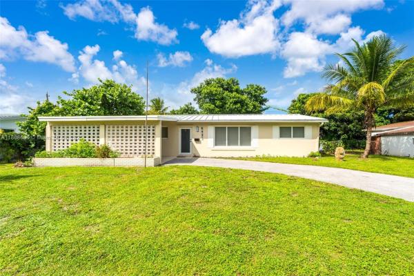 Fleetwood Manor, 6431 Roosevelt St, Hollywood, Florida 33024, image 1