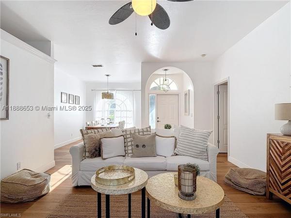 4991 Brixton Ct, Naples, Florida 34104, image 2