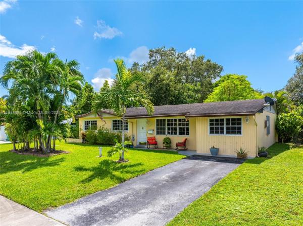 9710 SW 74th St, Unincorporated Dade County, Florida 33173, image 1