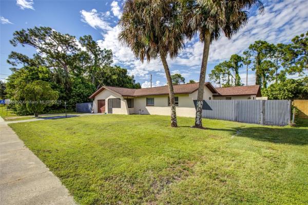 Lehigh Acres, 305 E 6th St, Lehigh Acres, Florida 33975, image 2