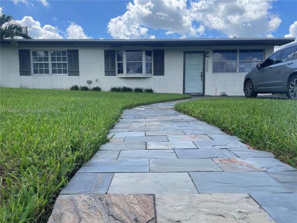 11780 SW 227th St, Unincorporated Dade County, Florida 33170, image 1