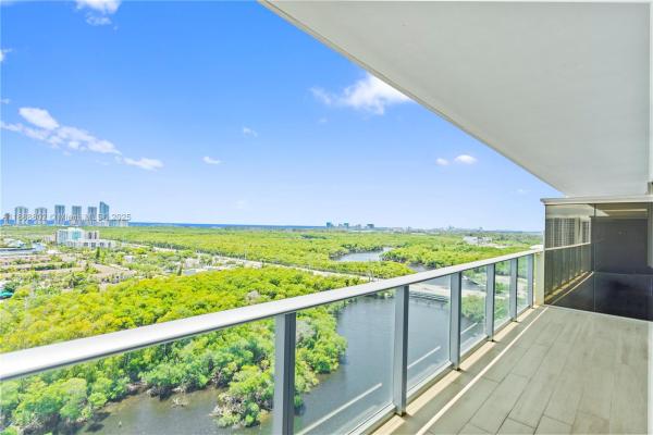 The Harbour South Tower, 16385 Biscayne Blvd #1918, North Miami Beach, Florida 33160, image 1