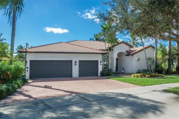 Country Glen, 5173 Lakewood Dr, Cooper City, Florida 33330, image 1