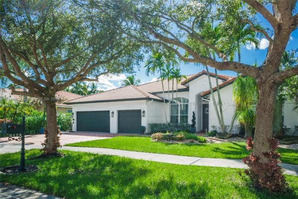 Country Glen, 5173 Lakewood Dr, Cooper City, Florida 33330, image 2