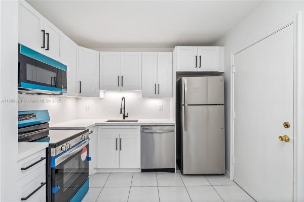Castle Gardens, 4851 NW 21st St #512, Lauderhill, Florida 33313, image 1