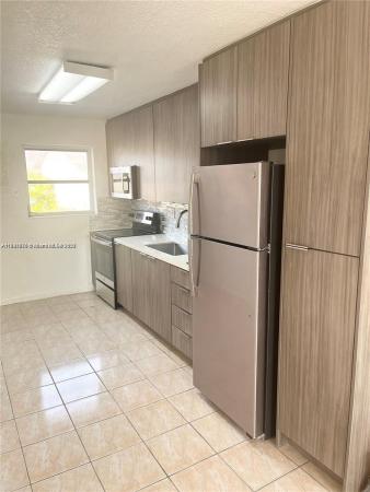 Las Palmas Del Sol, 605 W 68 St #23, Hialeah, Florida 33014, image 1