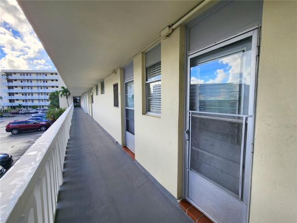 Point East, 2855 Leonard Dr #H205, Aventura, Florida 33160, image 2