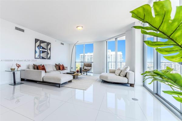 The Reserve At Marina Palms, 17111 Biscayne Blvd #2109, North Miami Beach, Florida 33160, image 2