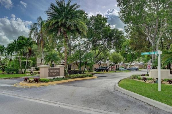 Chatham Towne At Jacaranda, 148 NW 98th Ter, Plantation, Florida 33324, image 1