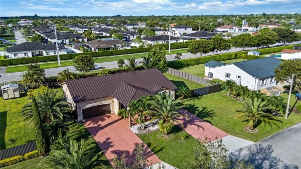 Estate Mansions, 13261 SW 216th Ter, Goulds, Florida 33170, image 2