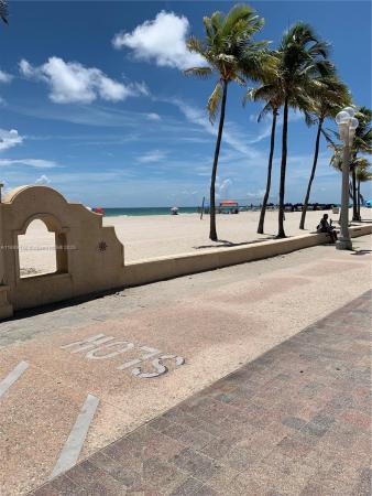 The President, 322 Taylor St #2D, Hollywood, Florida 33019, image 1