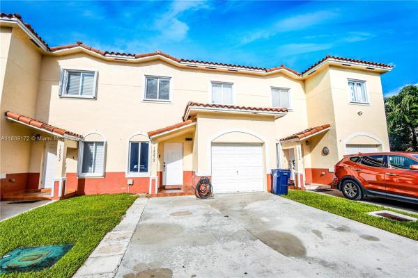 18272 SW 108th Path, Unincorporated Dade County, Florida 33157, image 1