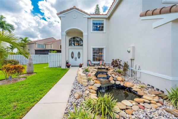 Kensington, 1061 NW 190th Ave, Pembroke Pines, Florida 33029, image 2