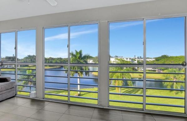 4008 Oakridge A, Deerfield Beach, Florida 33442, image 1