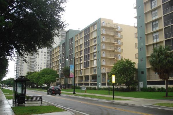 Fairview House, 17500 N Bay Rd #S308, Sunny Isles Beach, Florida 33160, image 1