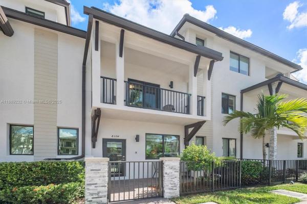8374 Central Park Blvd, Doral, Florida 33166, image 1