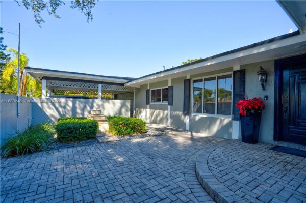 10735 SW 134th Ter, Unincorporated Dade County, Florida 33176, image 1