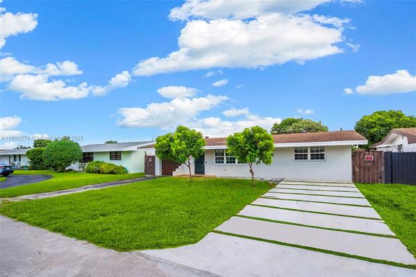 Boulevard Heights, 7831 NW 11th St, Pembroke Pines, Florida 33024, image 1