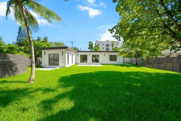 Victory Homesites, 2530 SW 19th Ave, Miami, Florida 33133, image 3
