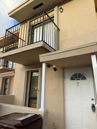 Villas De New England, 2310 W 60 St 7-g #7-G, Hialeah, Florida 33016, image 1