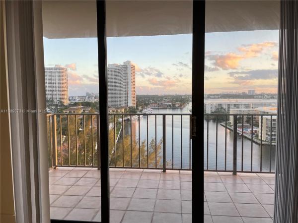 The Clipper At Biscayne Cove, 18151 NE 31st Ct #1411, Aventura, Florida 33160, image 2