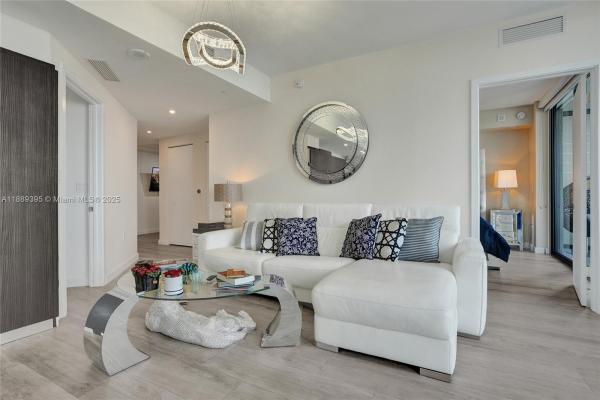 Brickell Heights West, 55 SW 9th St #2201, Miami, Florida 33130, image 2