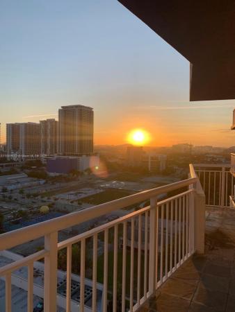 1800 Biscayne Plaza, 275 NE 18th St #1907, Miami, Florida 33132, image 1