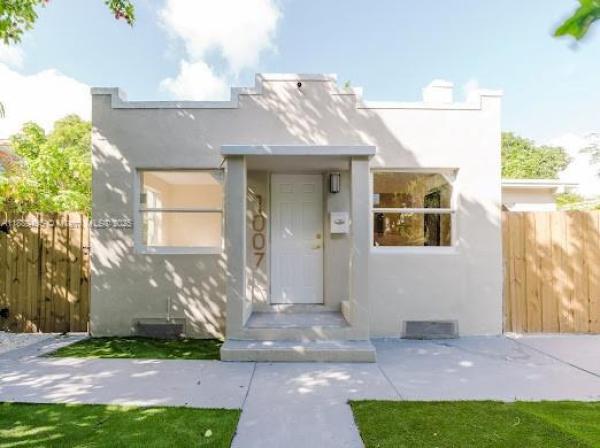 Sunkist Grove, 1007 NW 120th St, North Miami, Florida 33168, image 1