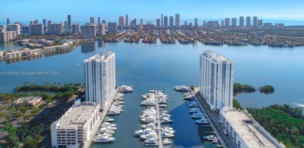 Marina Palms Boat Slips, 17211 Biscayne Blvd, North Miami Beach, Florida 33160, image 1