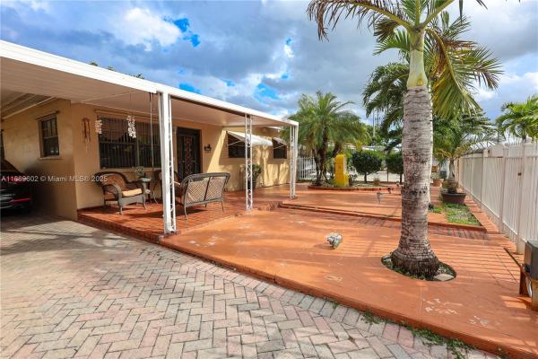 Hialeah Homesites, 2541 W 10th Ave, Hialeah, Florida 33010, image 1