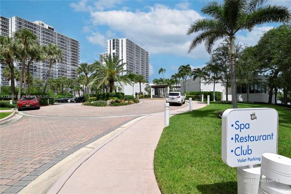 Hamptons West, 20281 E Country Club Dr #2110, Aventura, Florida 33180, image 3