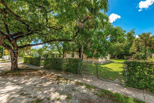 Nichols Heights, 13710 NW 5th Ave, North Miami, Florida 33168, image 2
