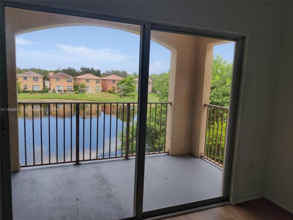 Emerald Isle At Laguna Lakes, 4180 San Marino Blvd 308, West Palm Beach, Florida 33409, image 1